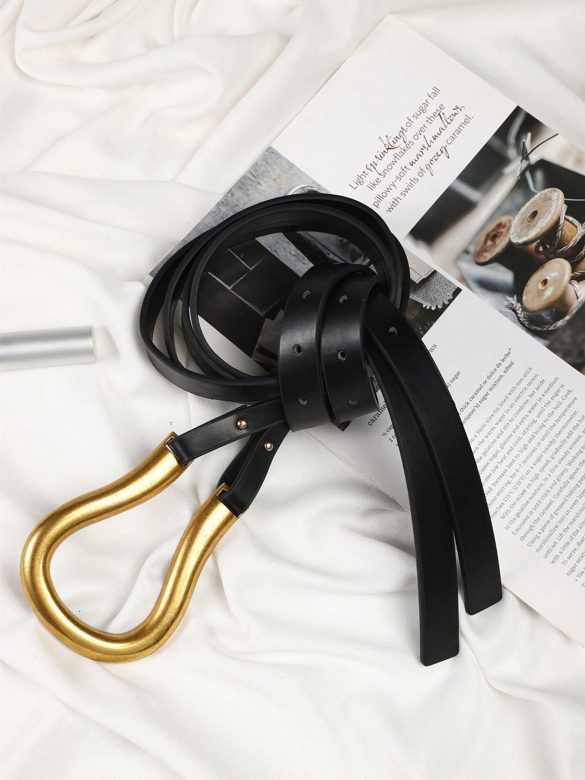 Sculpted Gold Buckle Belt