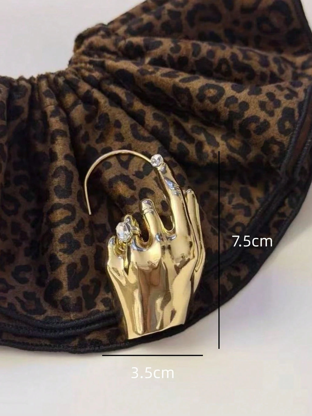 Golden Gesture Ear Cuff