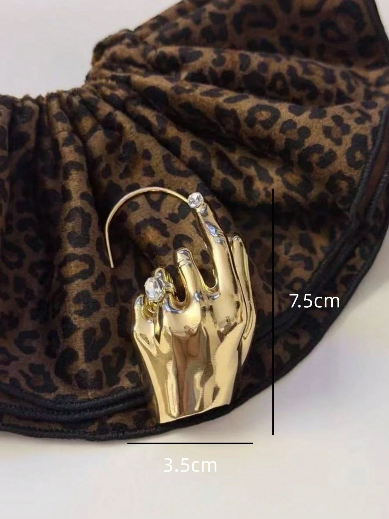 Golden Gesture Ear Cuff