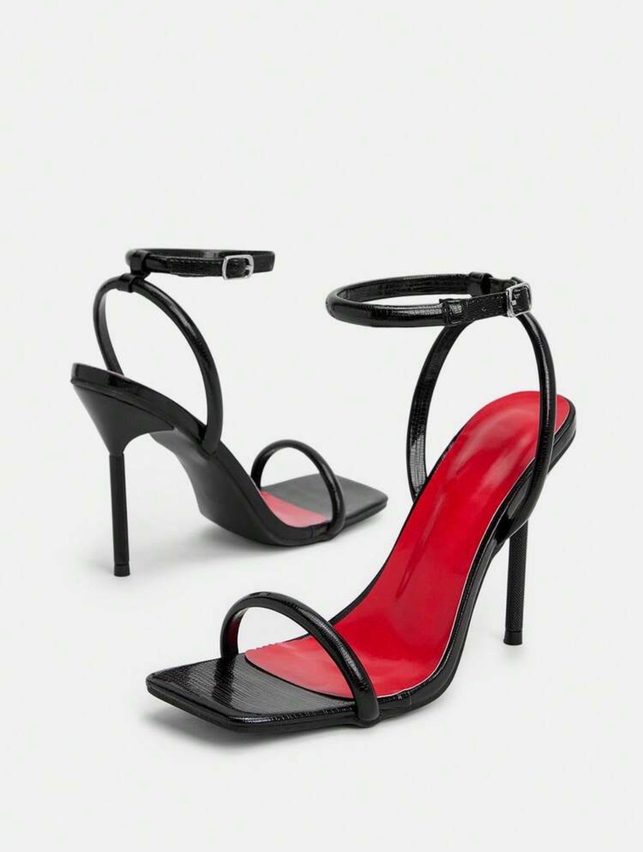 Rouge Noir Heels
