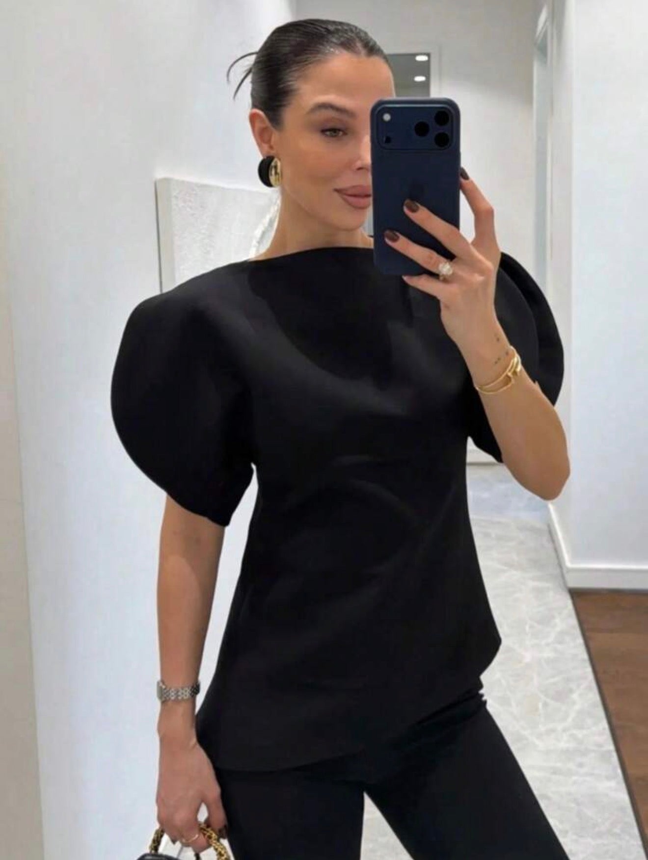 Sculpted Puff Top