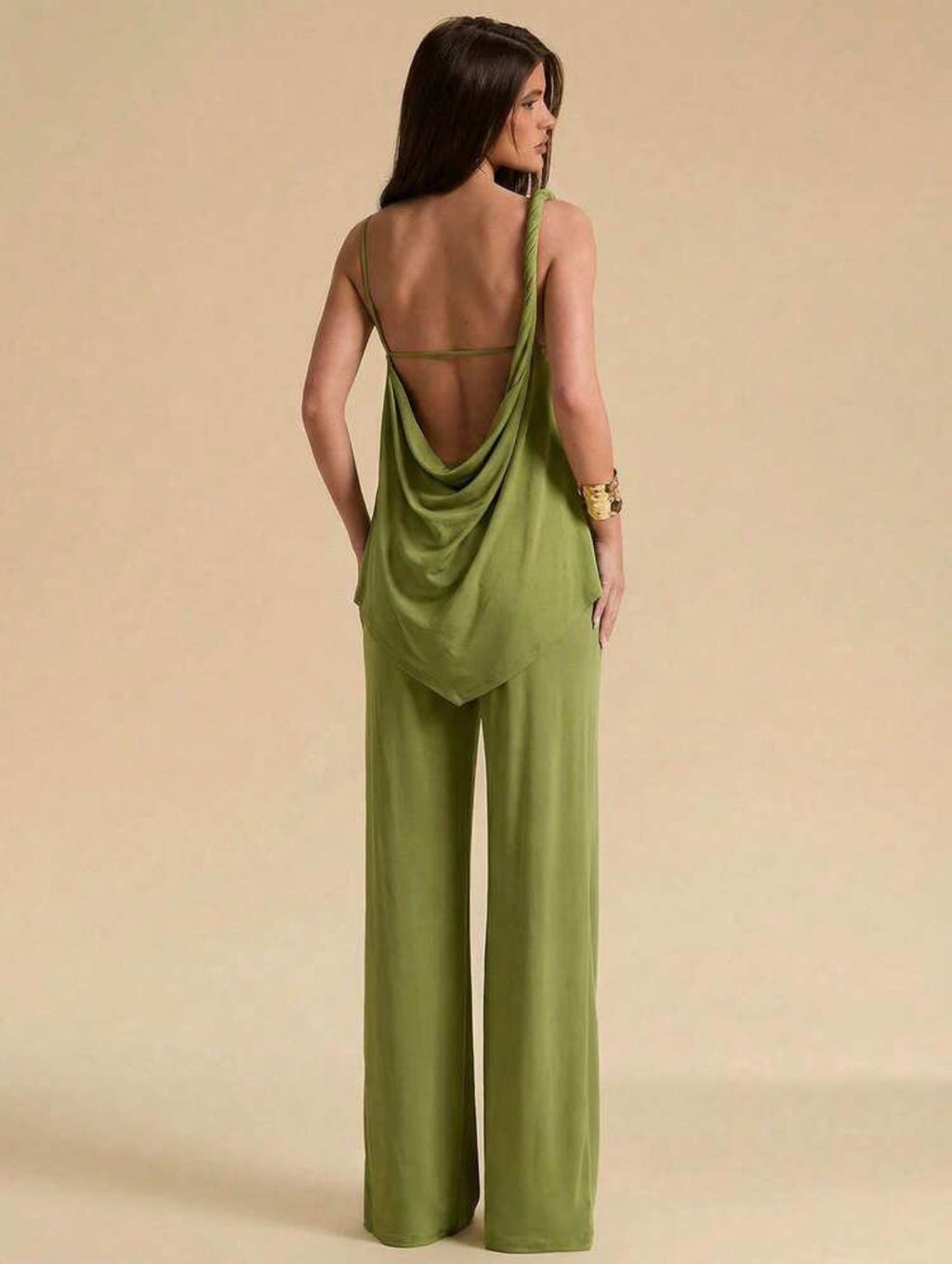 Cowl Back Set