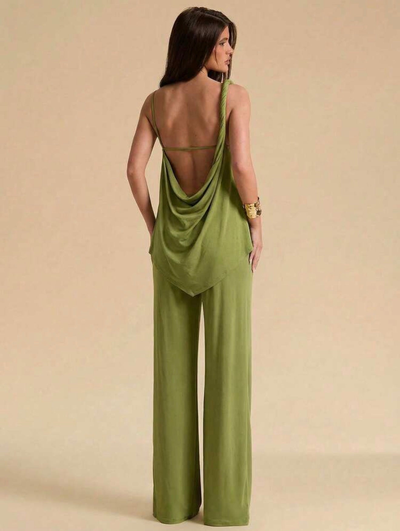 Cowl Back Set