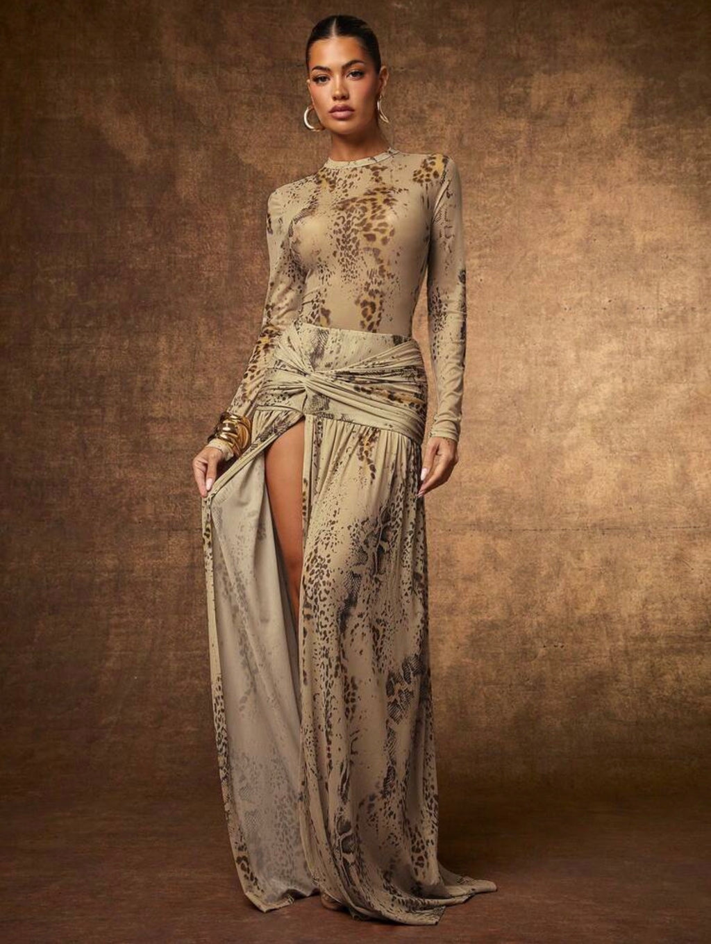 The Untamed Veil Gown
