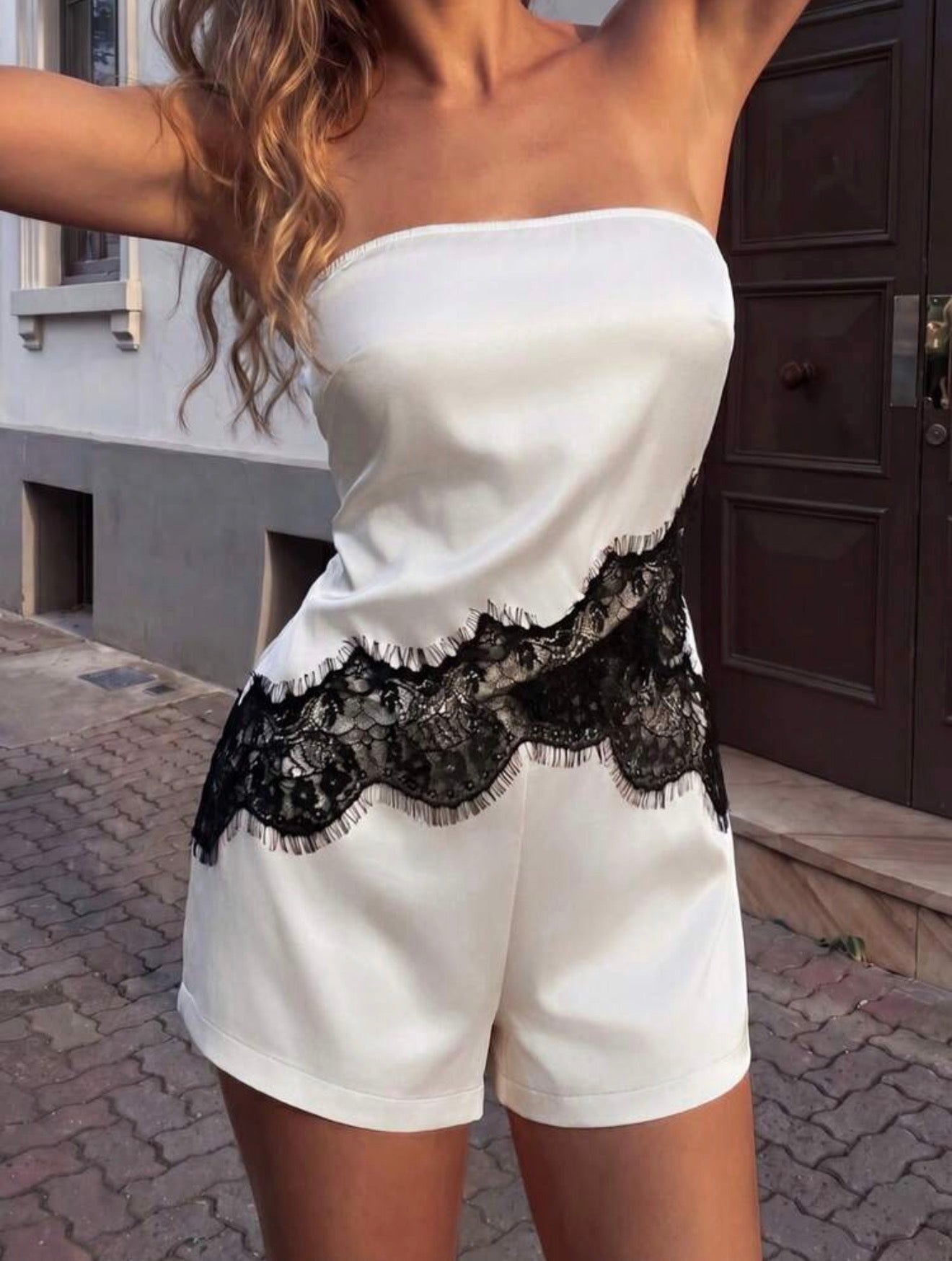 Isolade Lace Shorts Set