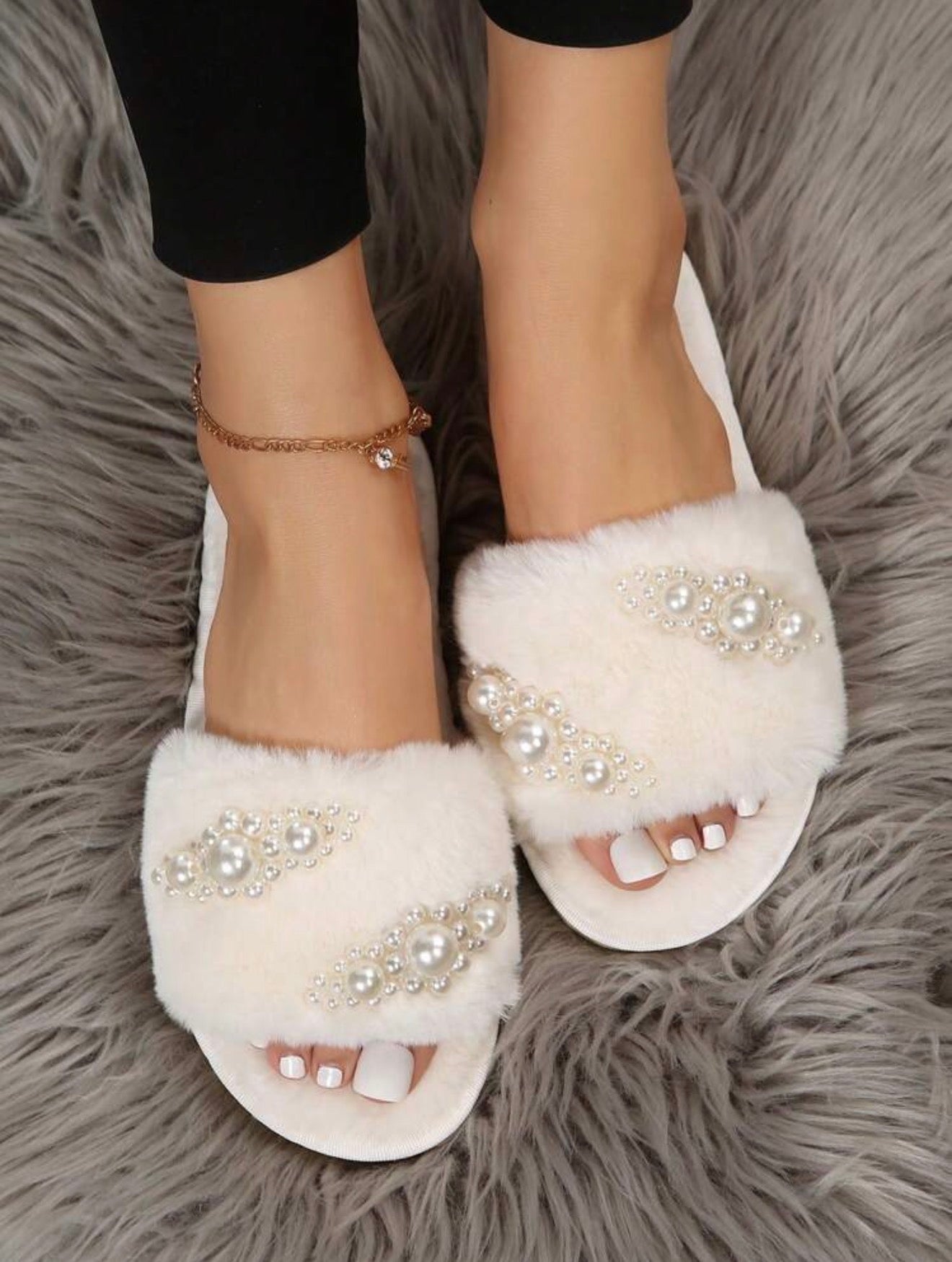 Pearl Cloud Slippers