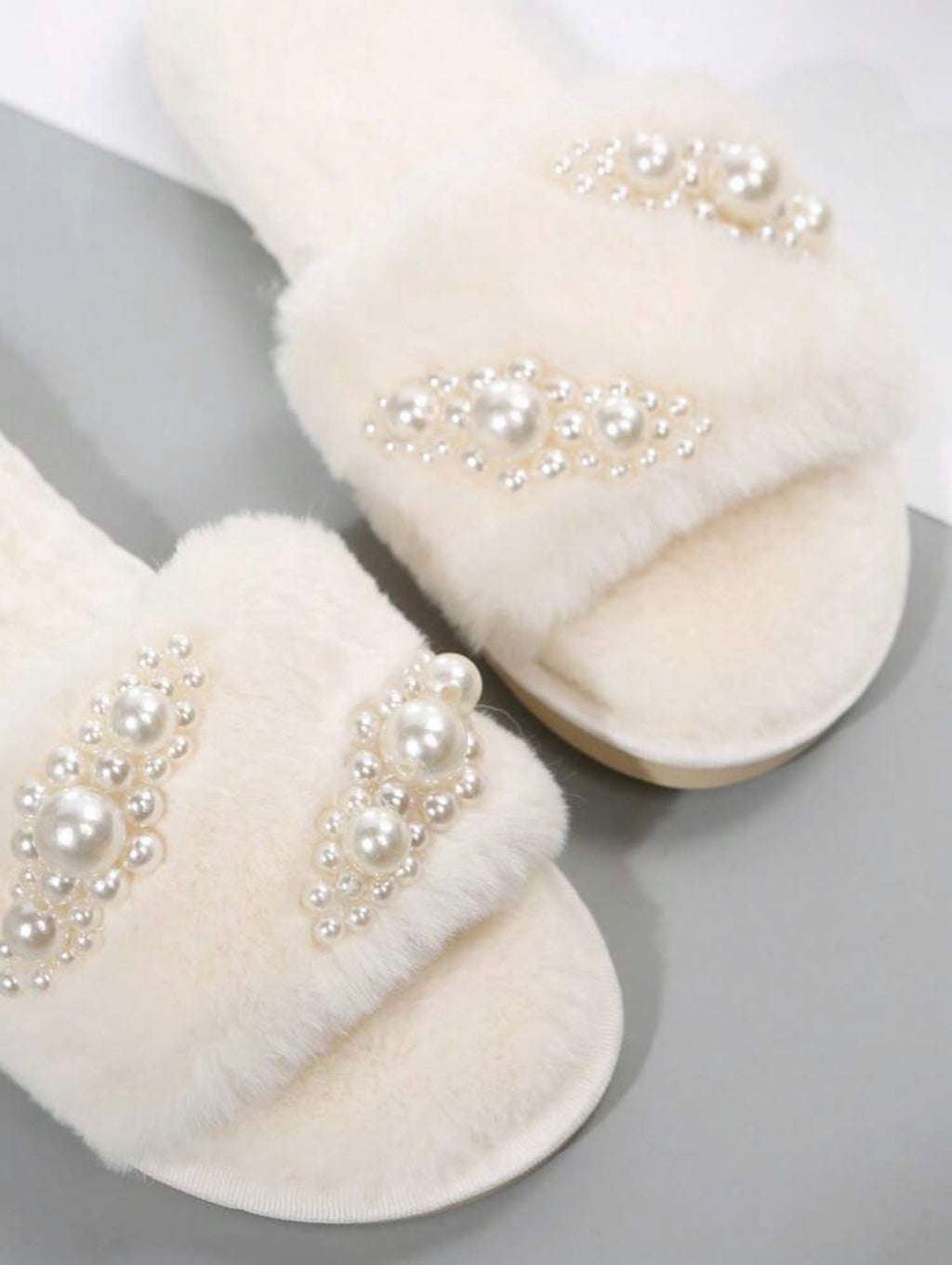 Pearl Cloud Slippers