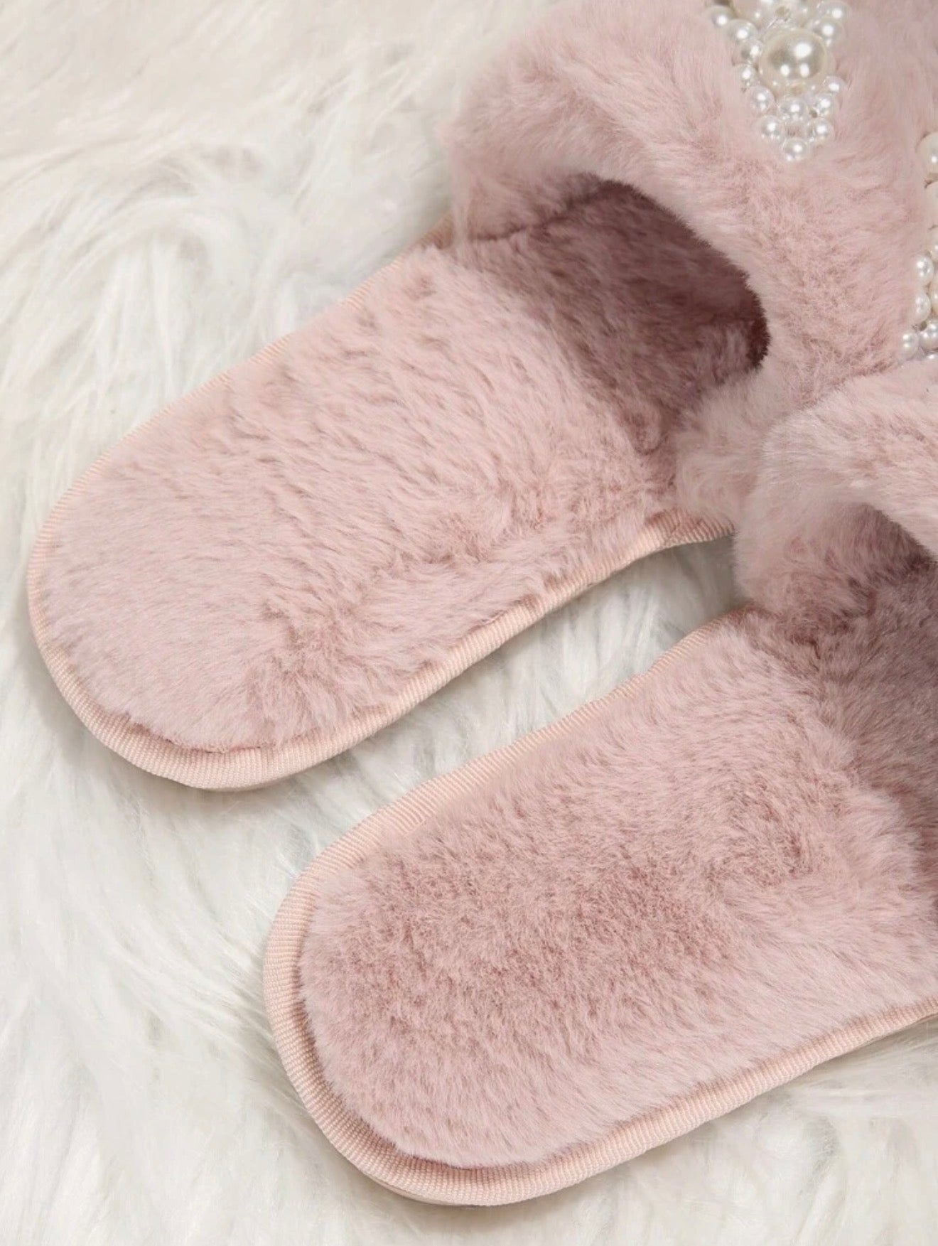 Pearl Cloud Slippers