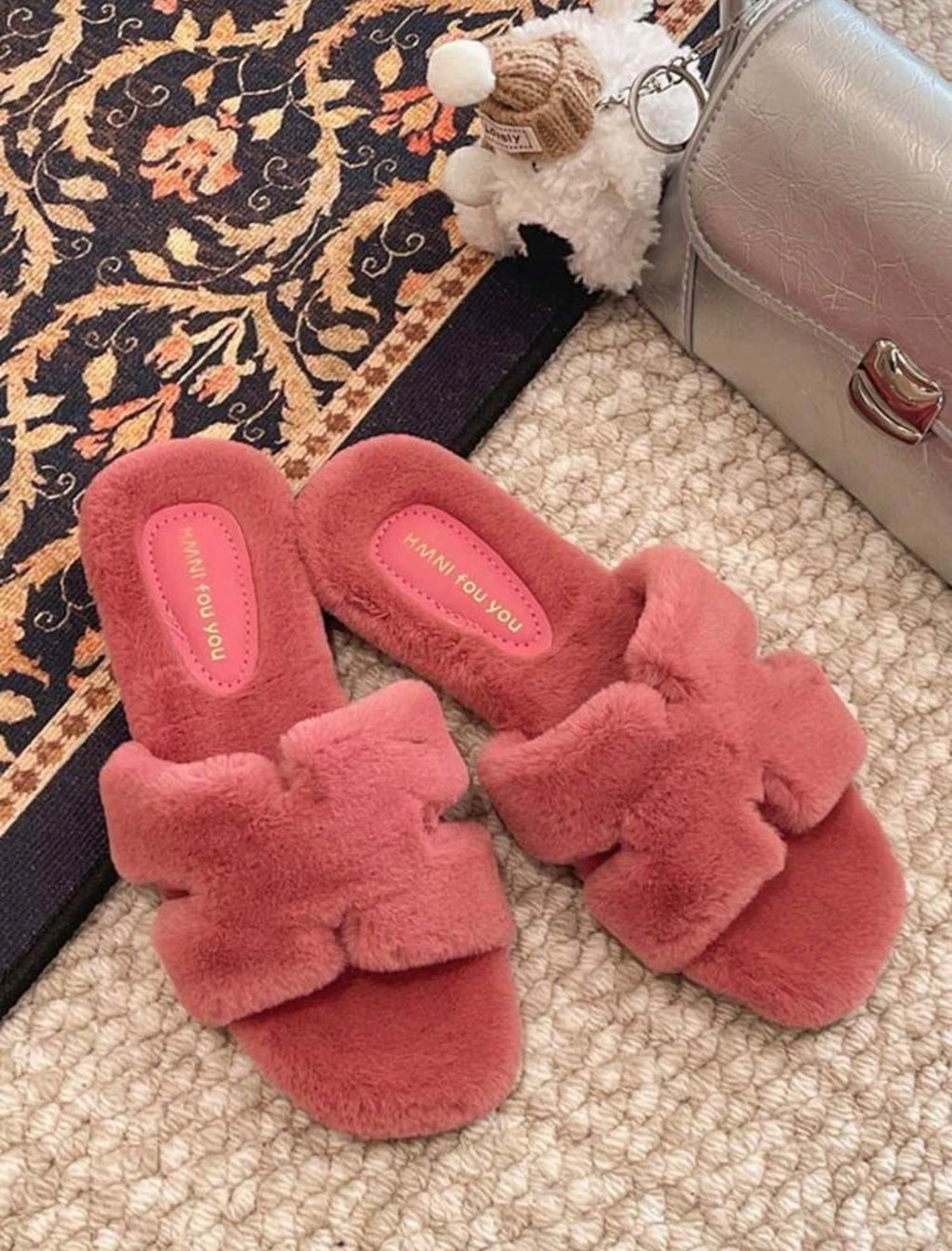 Plush H Cloud Slides