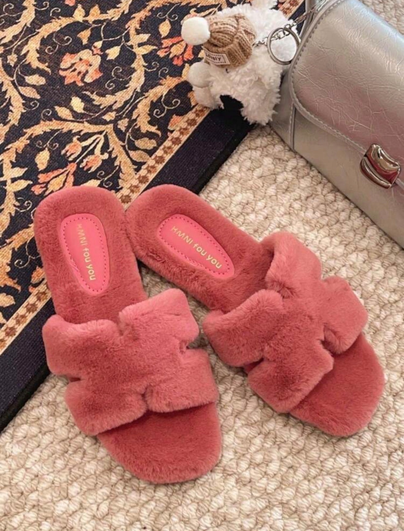 Plush H Cloud Slides