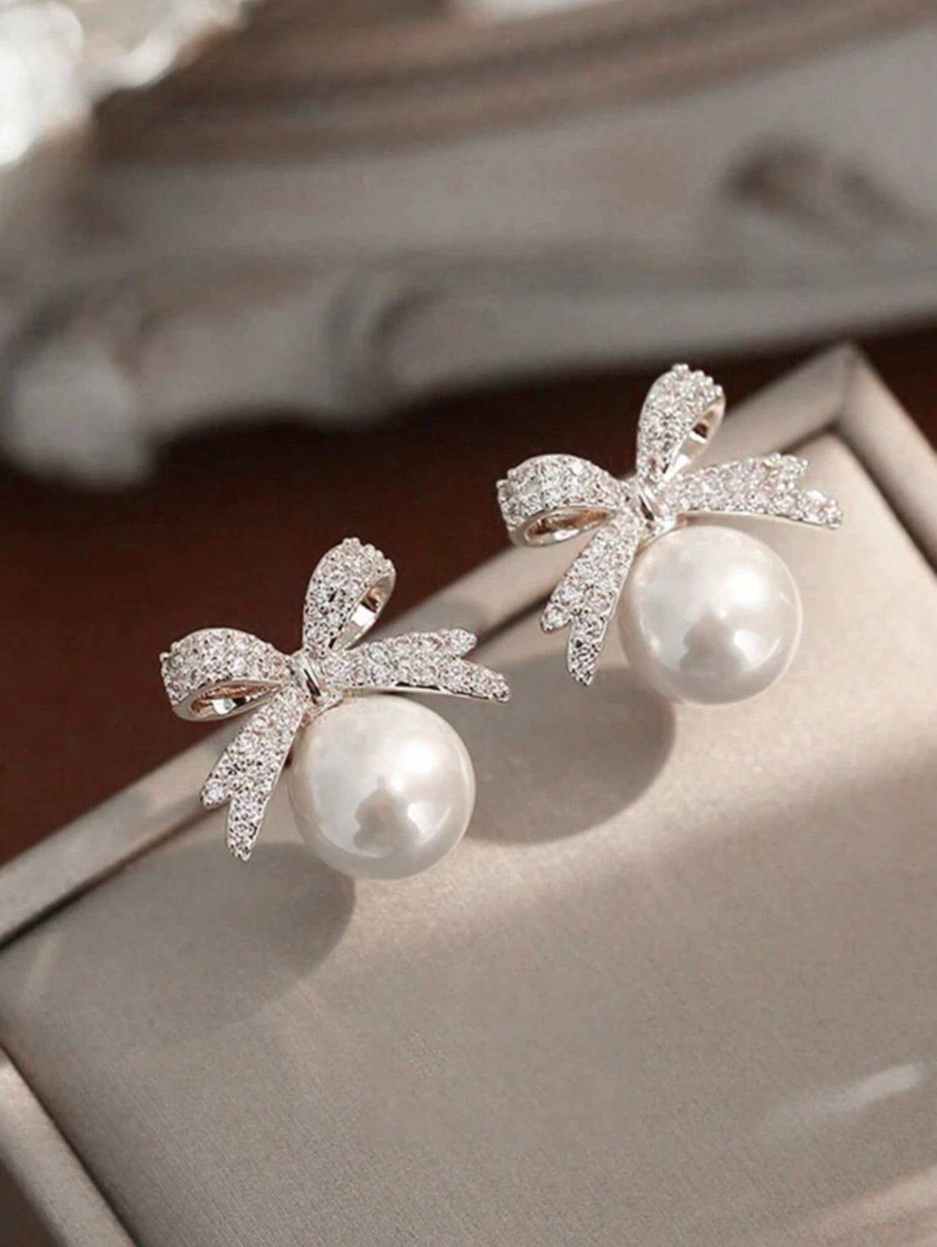 Colette Pearl Bow Studs