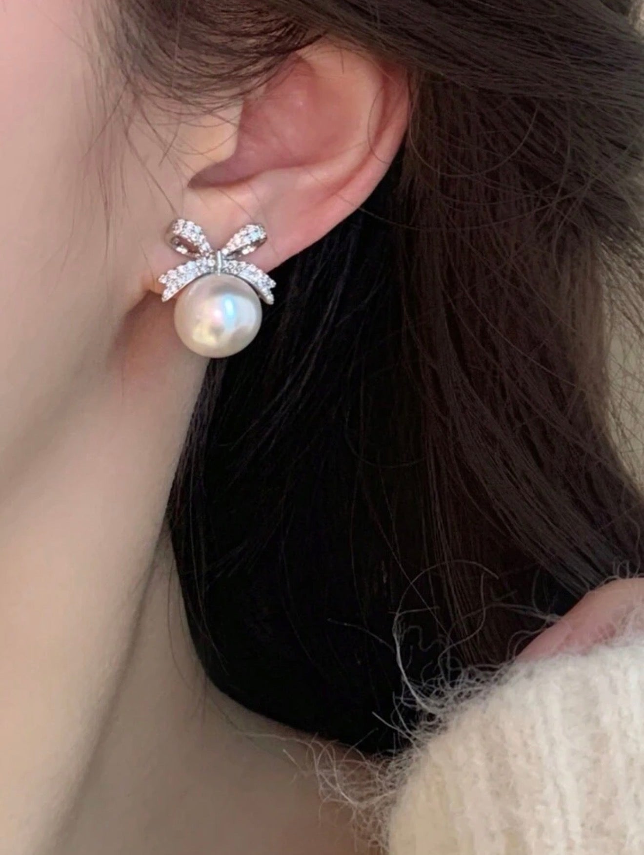 Colette Pearl Bow Studs