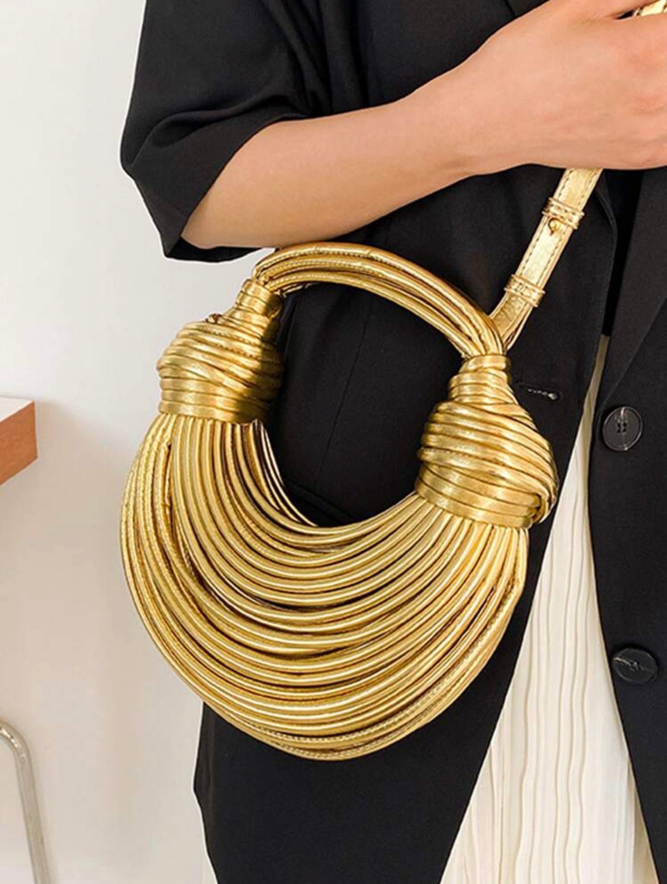 Aurum Halo Bag